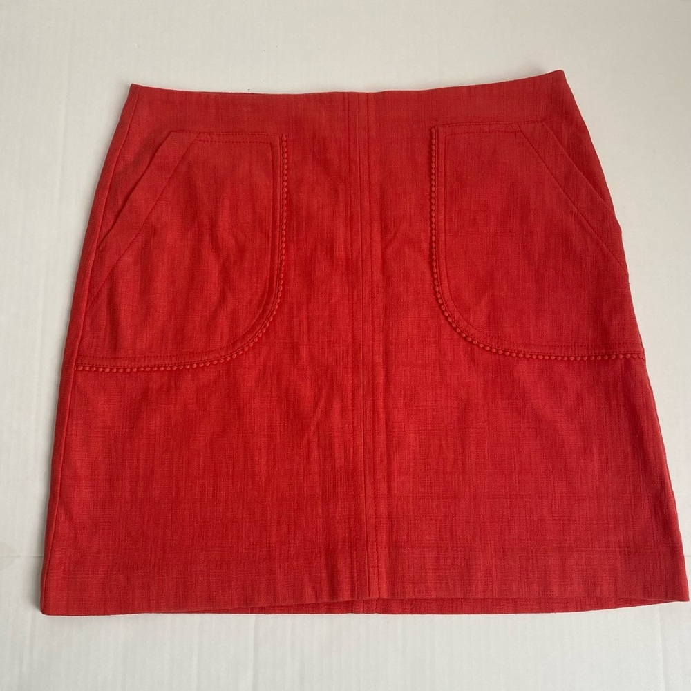 Loft skirt, size 12! In excellent condition
